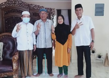 Al Haris foto bersama Pengusaha Ekspedisi Cinta Saudara Jambi.