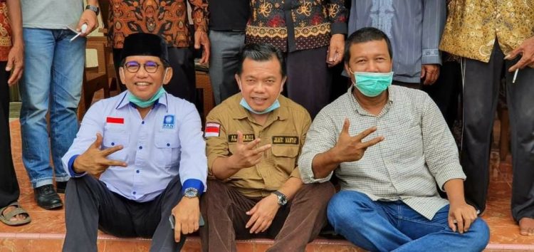 H Bakri, Al Haris, Romi Hariyanto.