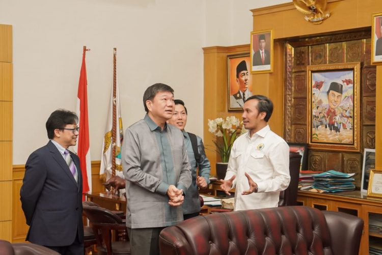 Ketua DPRD Provinsi Jambi Edi Purwanto terima kunjungan Dubes Singapura